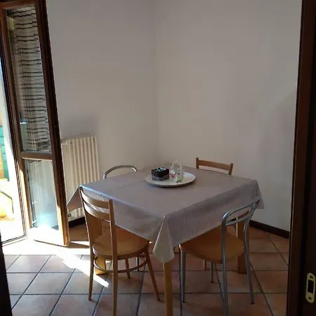 Daire Casa Adelia Mandello del Lario